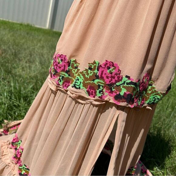 Stunning NWT tularosa coraline neon rose crochet boho maxi dress Sz XS - Picture 2 of 11